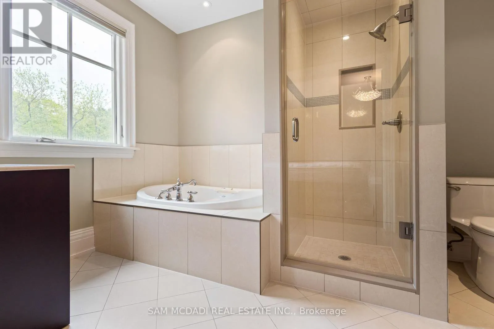839 LAKESHORE ROAD