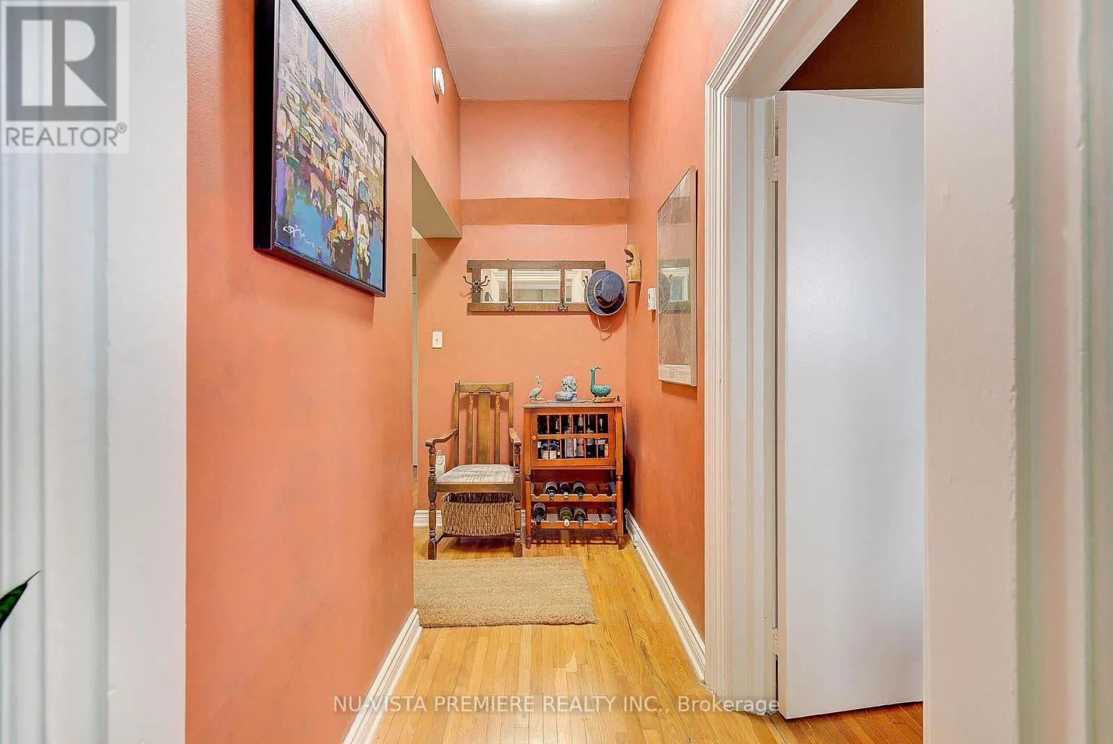 5 - 49 RIDOUT STREET S, #5