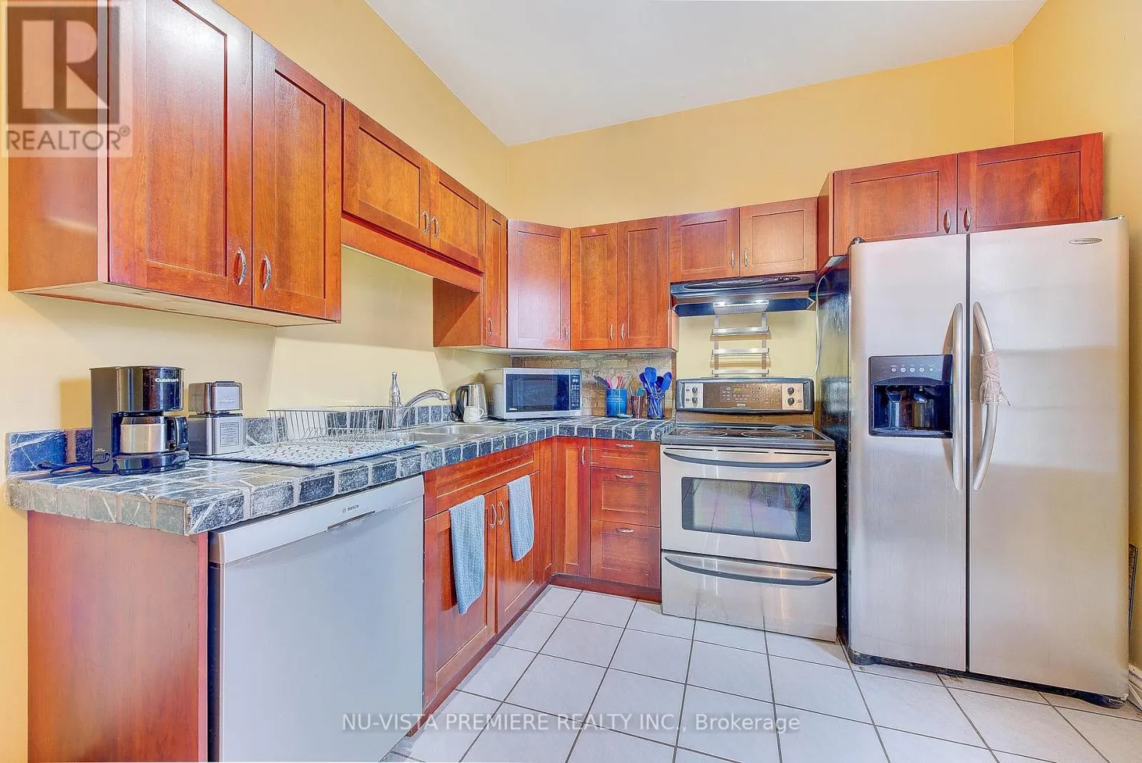 5 - 49 RIDOUT STREET S, #5
