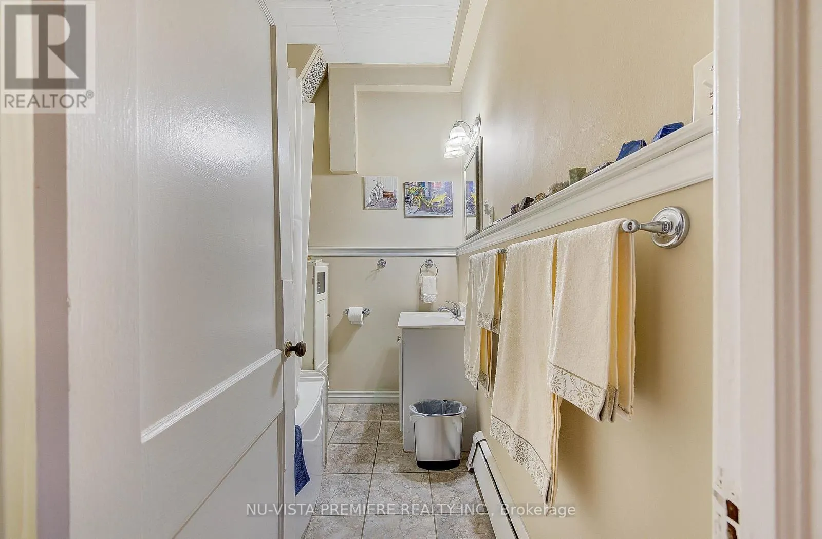 5 - 49 RIDOUT STREET S, #5