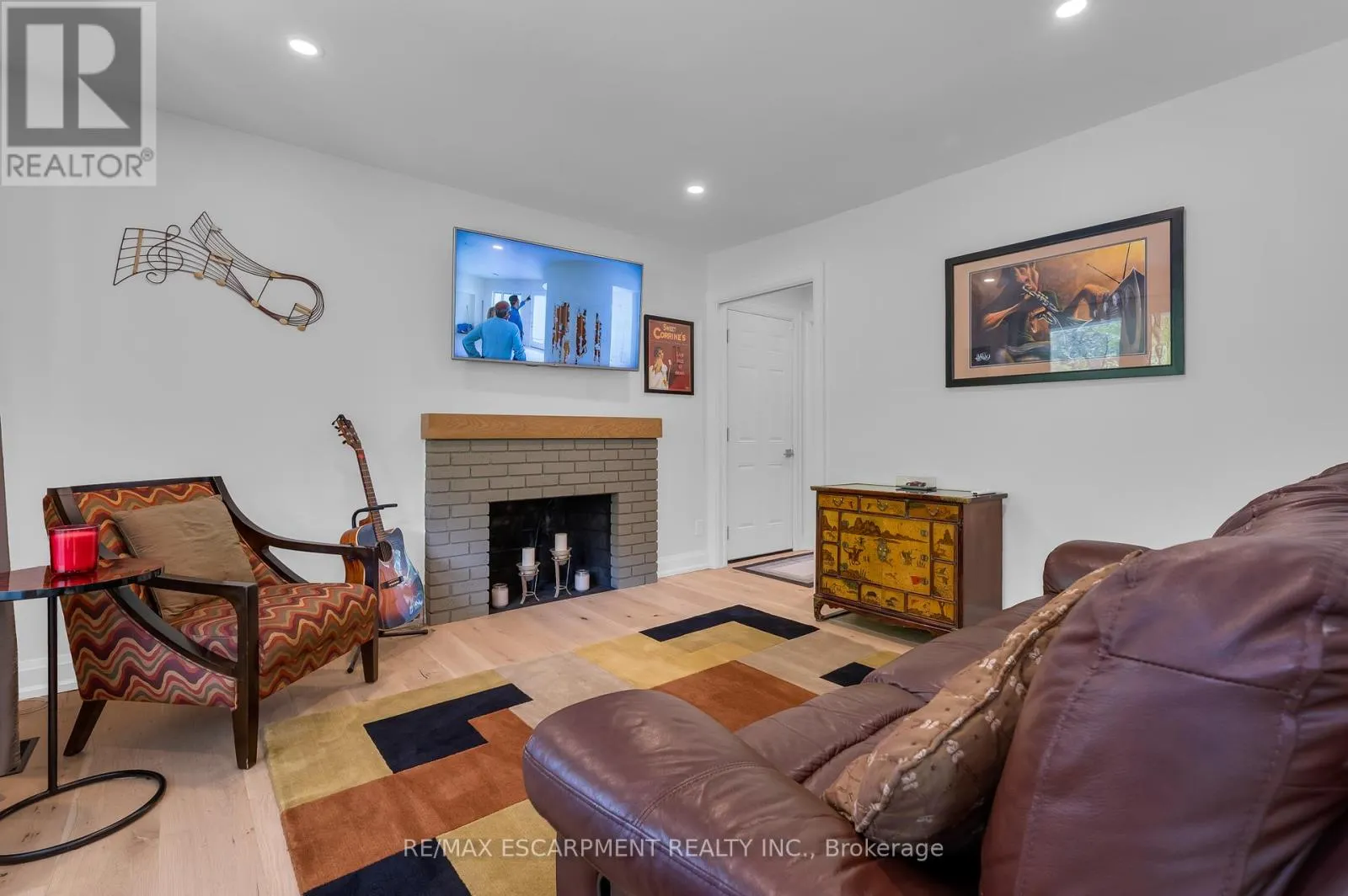 83 DORCHESTER DRIVE
