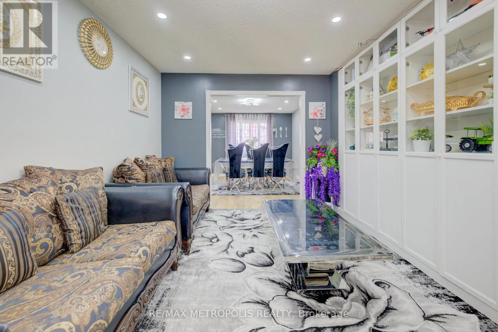 145 COWAN BOULEVARD