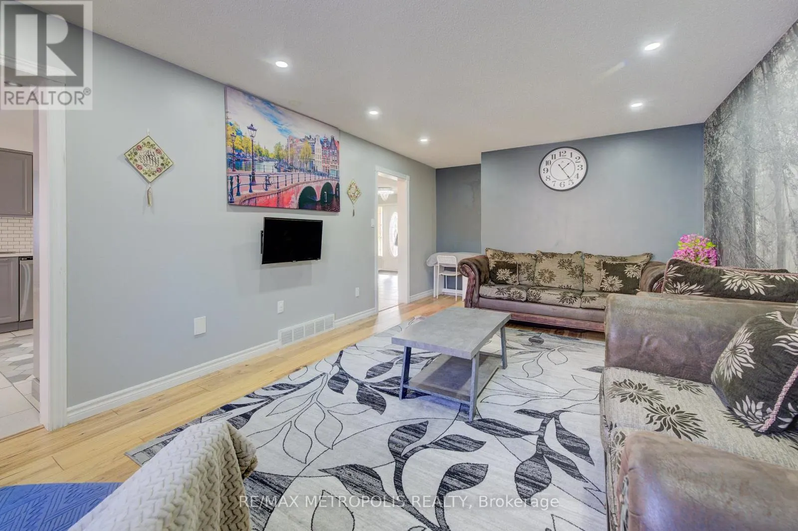 145 COWAN BOULEVARD