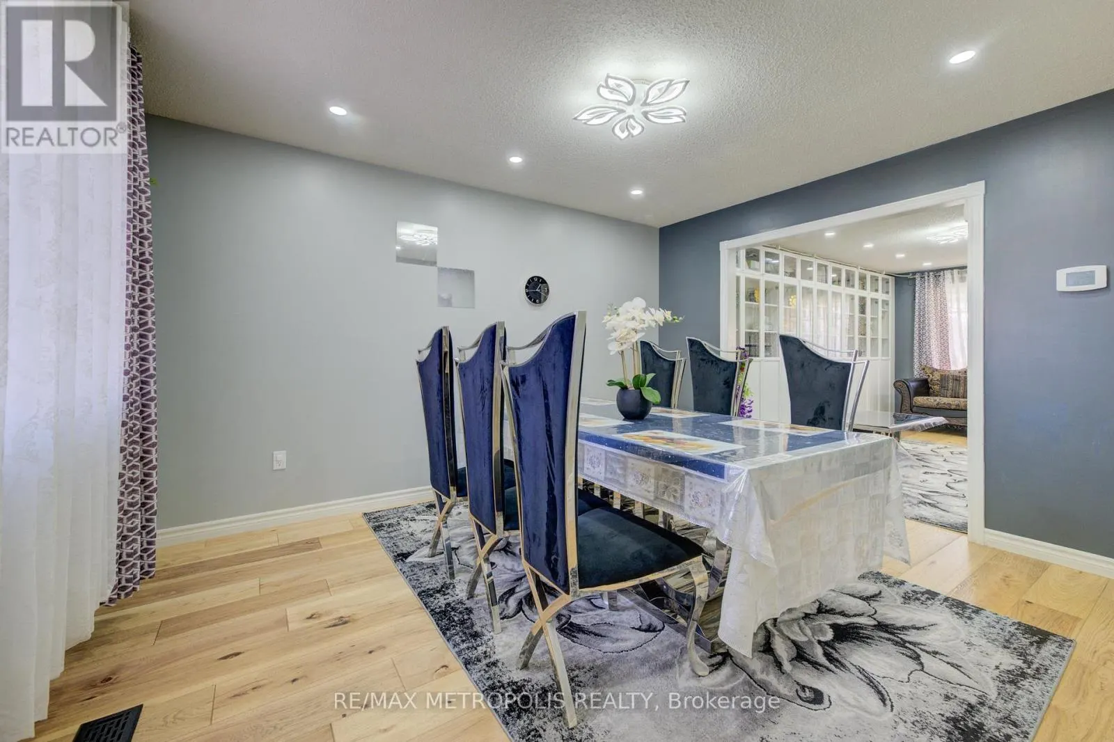 145 COWAN BOULEVARD