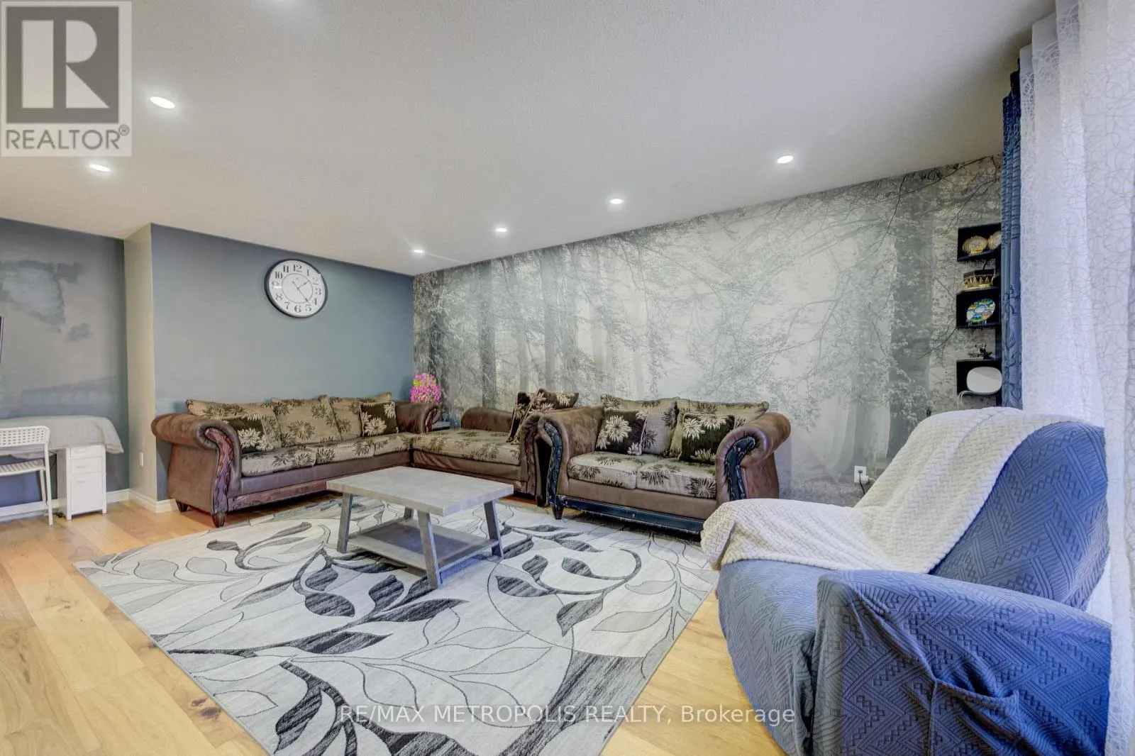 145 COWAN BOULEVARD