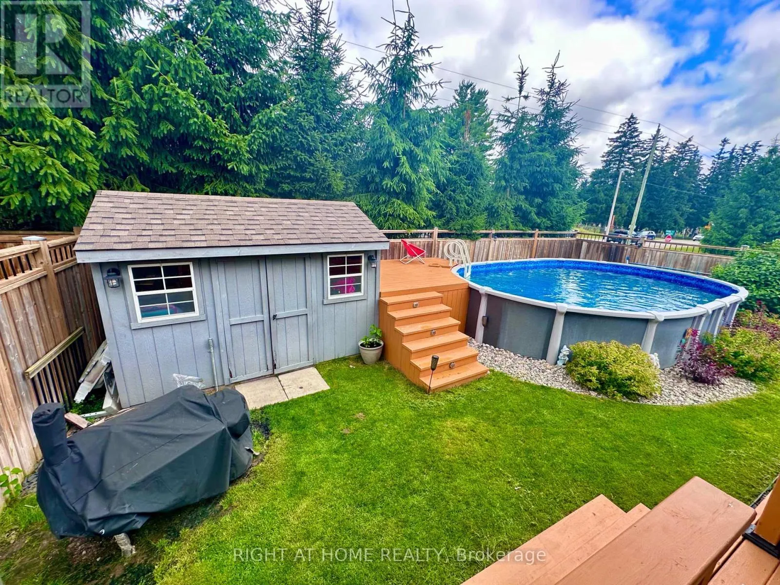 1 DRAKE COURT