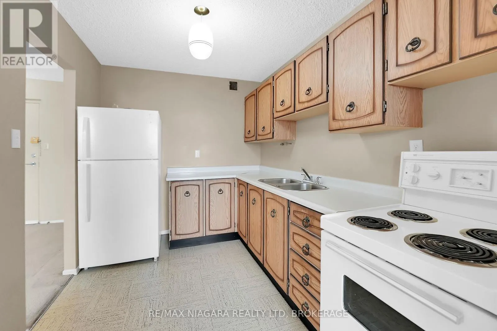 1003 - 365 GENEVA STREET, #1003