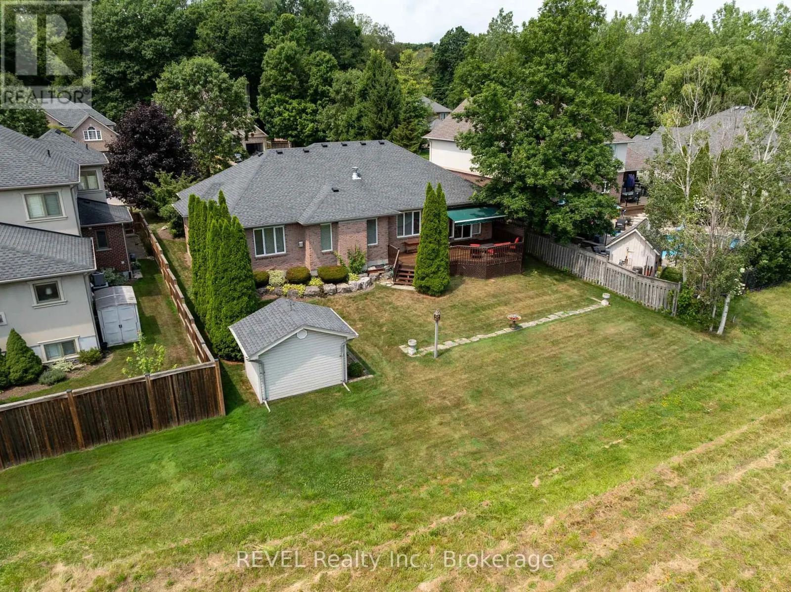 5 BEECHWOOD CRESCENT