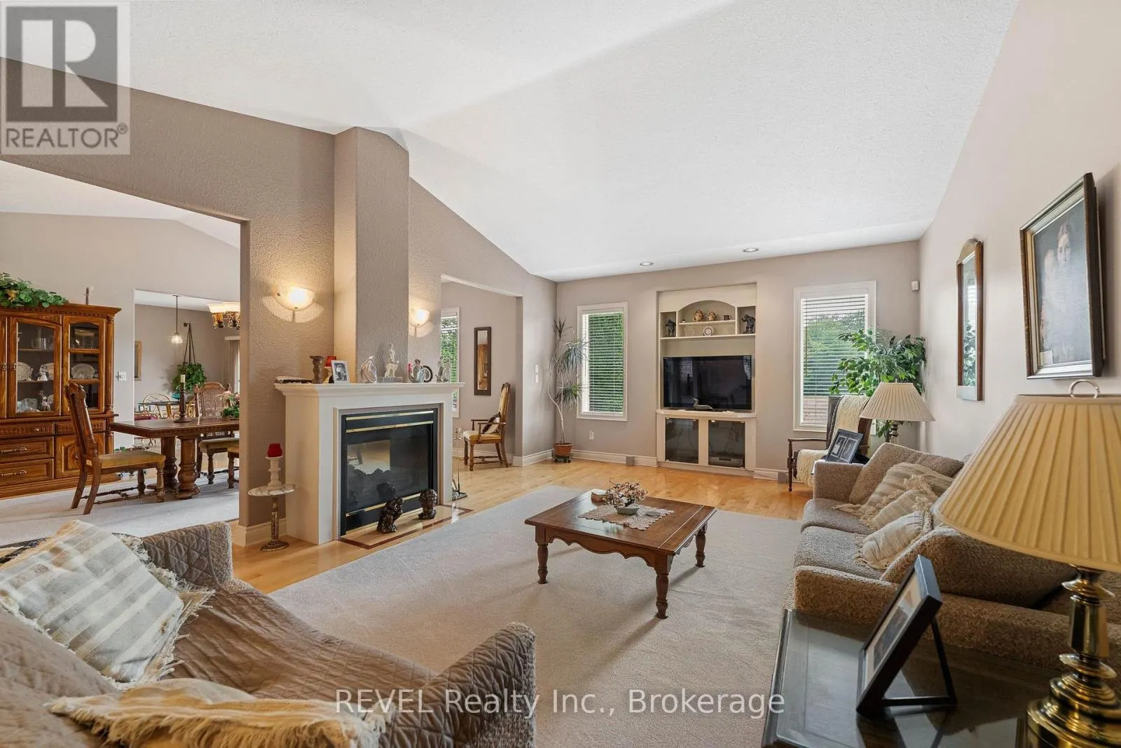 5 BEECHWOOD CRESCENT