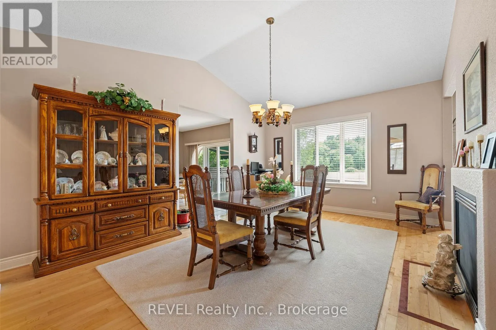 5 BEECHWOOD CRESCENT