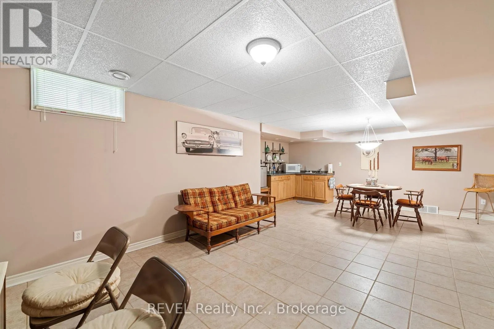 5 BEECHWOOD CRESCENT