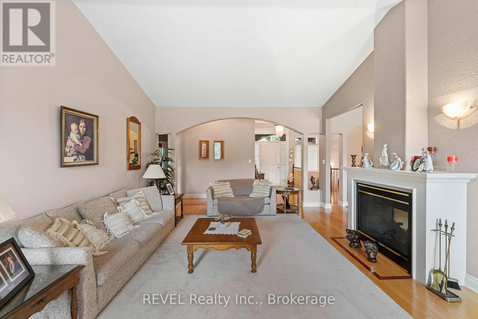 5 BEECHWOOD CRESCENT