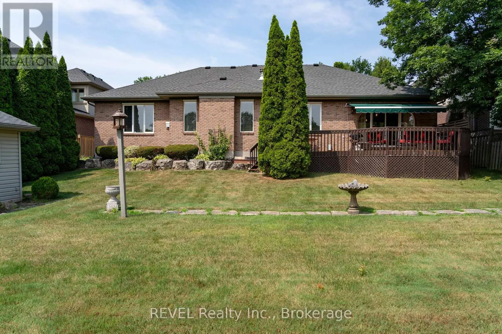 5 BEECHWOOD CRESCENT