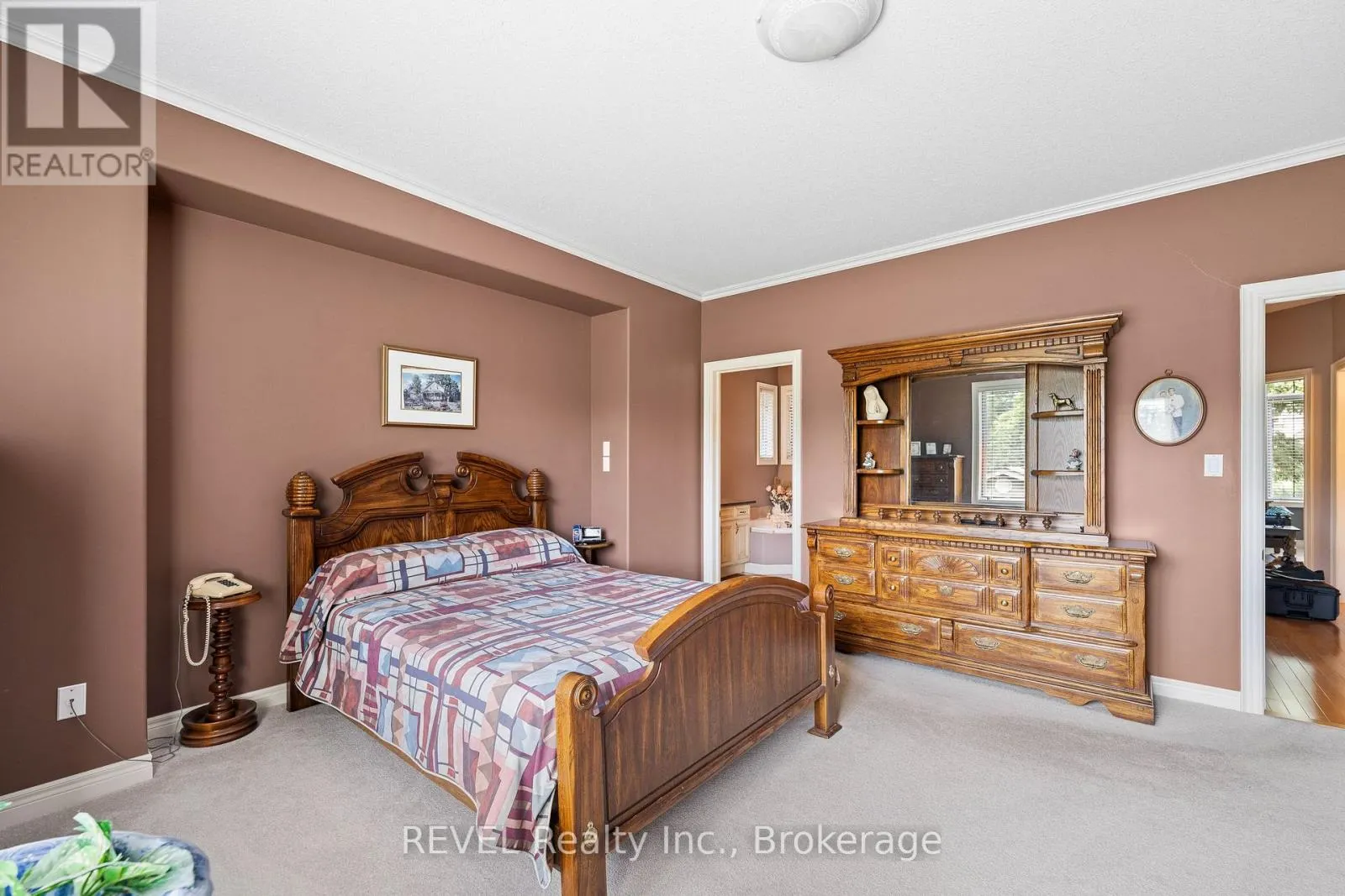 5 BEECHWOOD CRESCENT