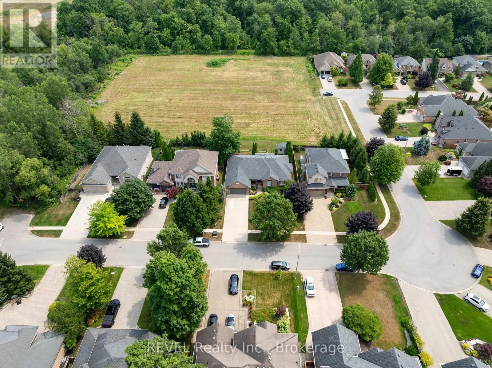 5 BEECHWOOD CRESCENT