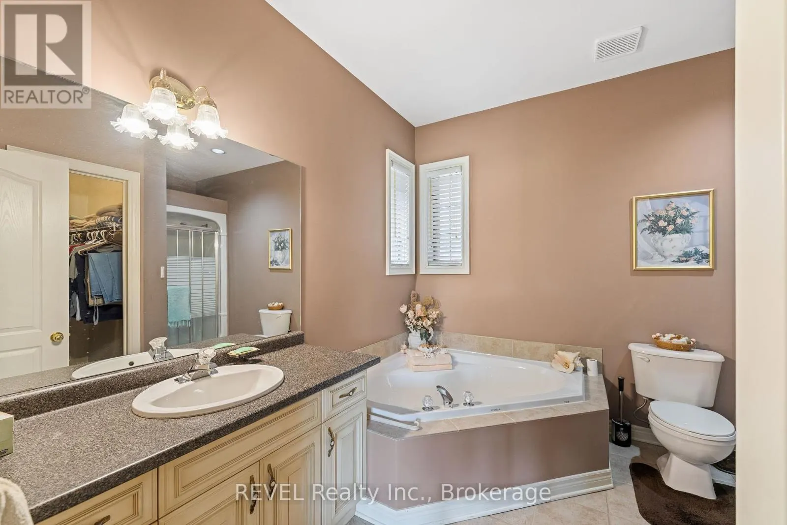 5 BEECHWOOD CRESCENT
