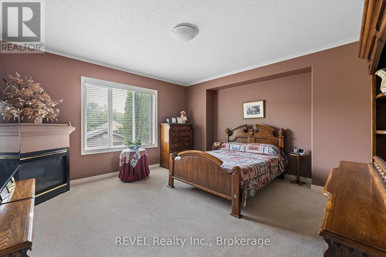 5 BEECHWOOD CRESCENT