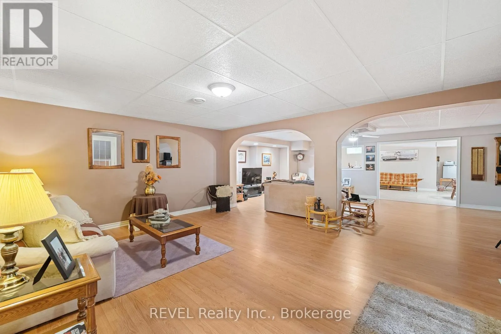5 BEECHWOOD CRESCENT