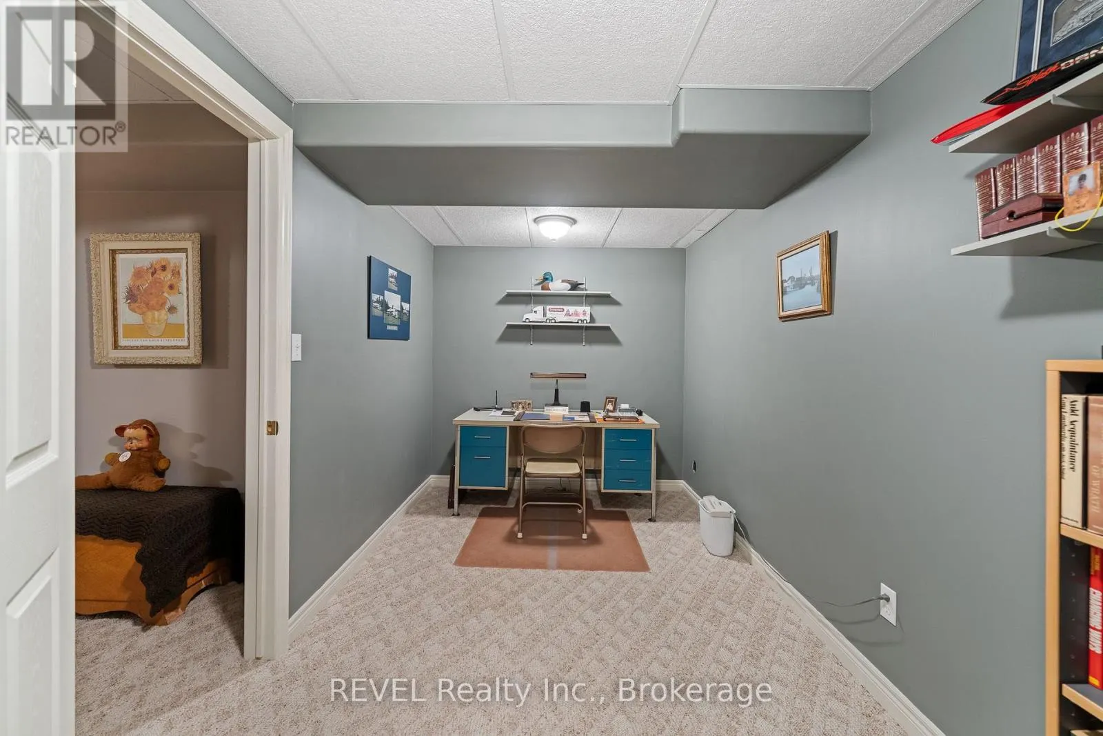 5 BEECHWOOD CRESCENT