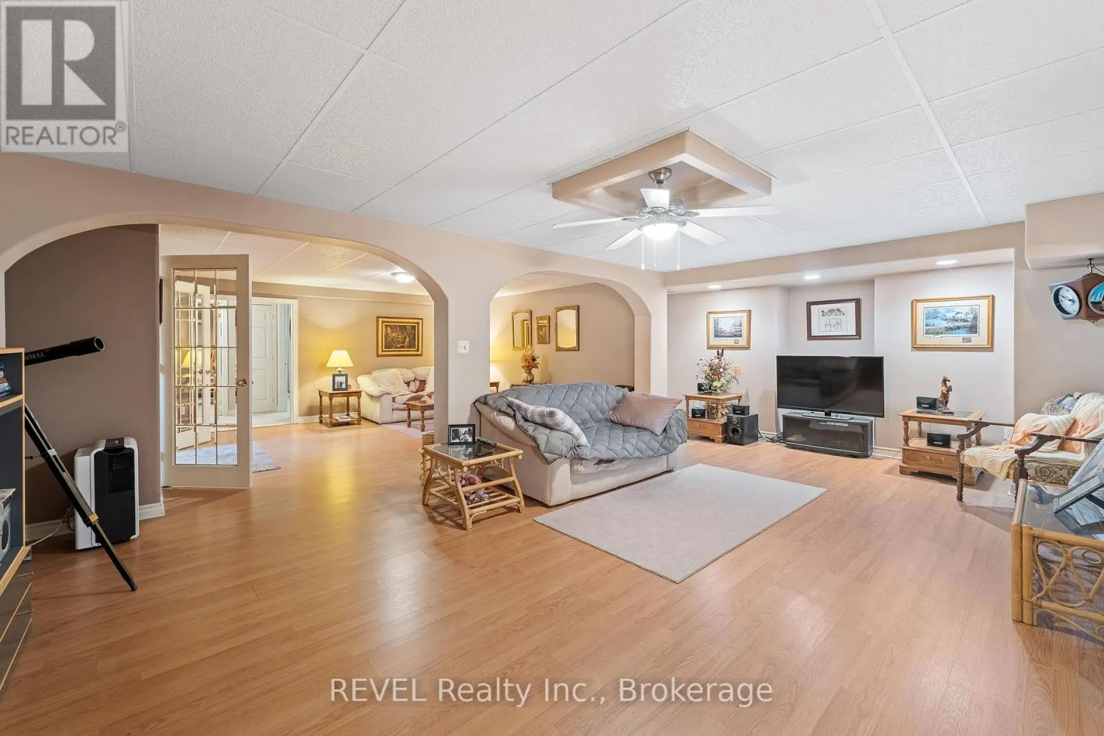 5 BEECHWOOD CRESCENT