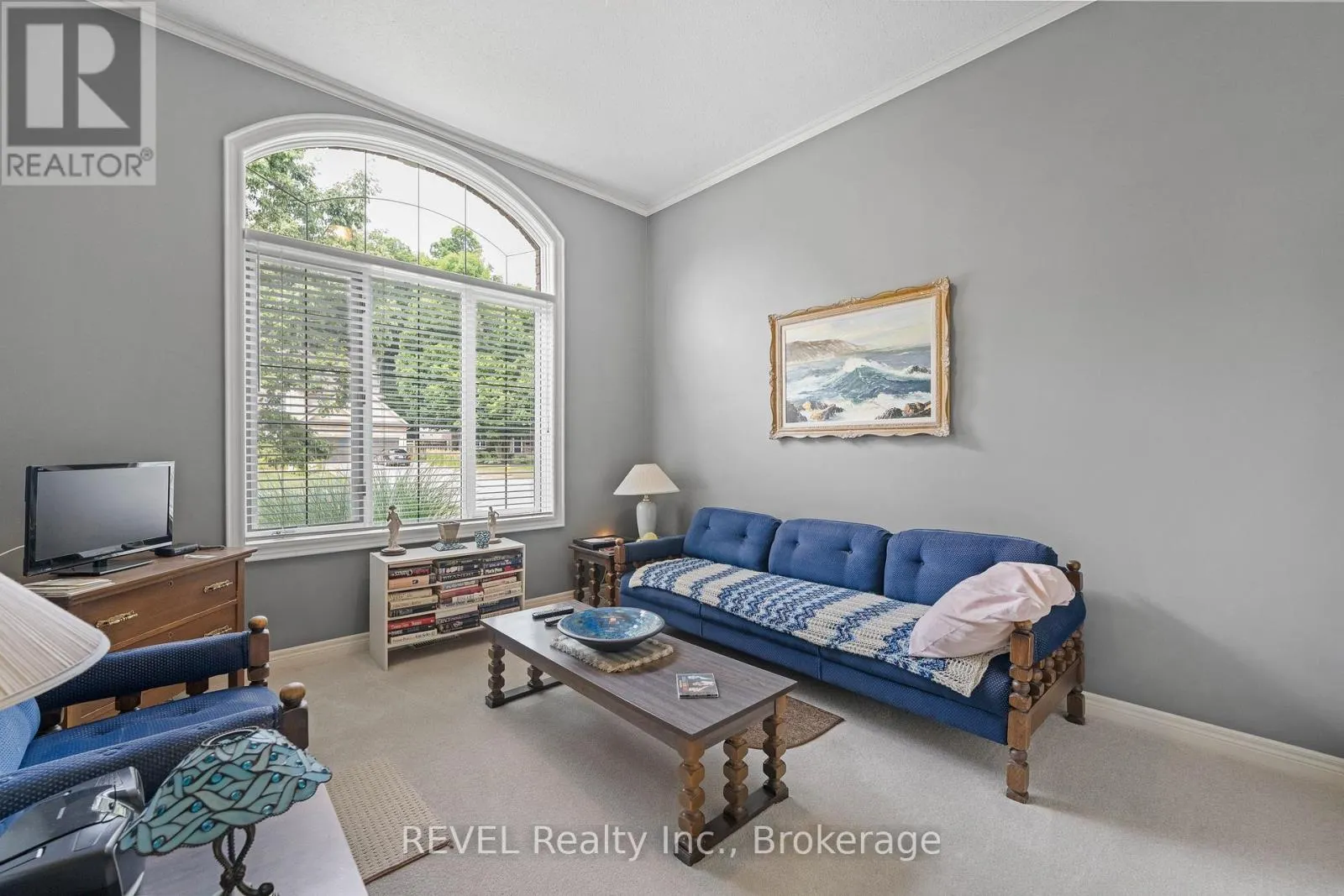 5 BEECHWOOD CRESCENT