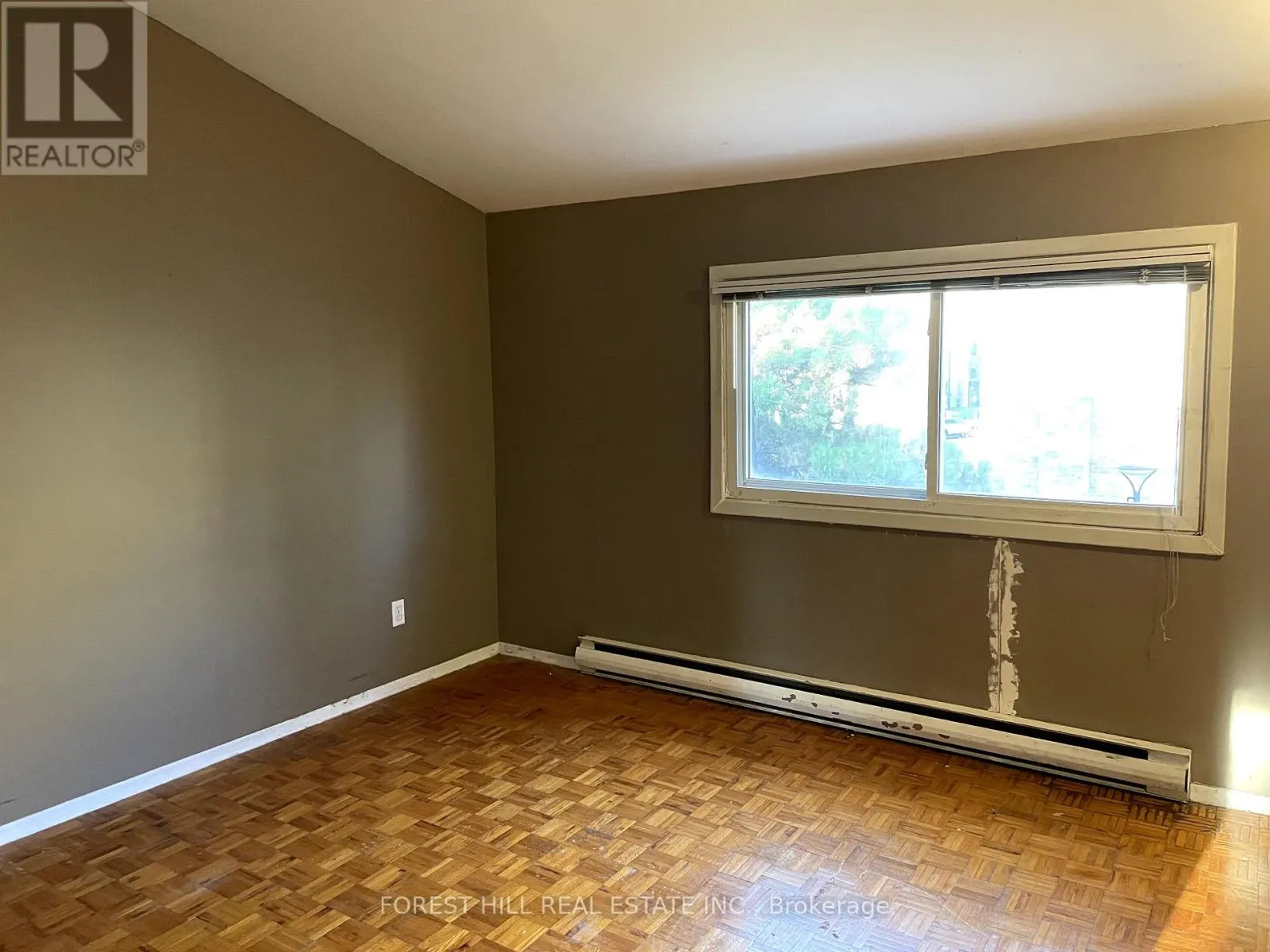 3 - 40 FAIRFAX COURT, #3