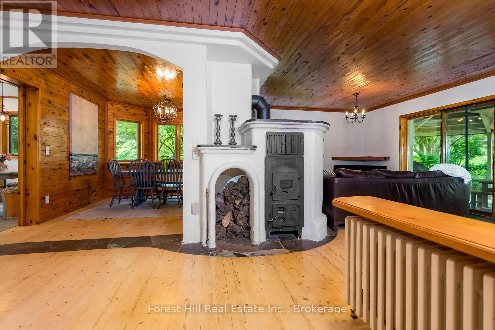 495688 2 GREY ROAD