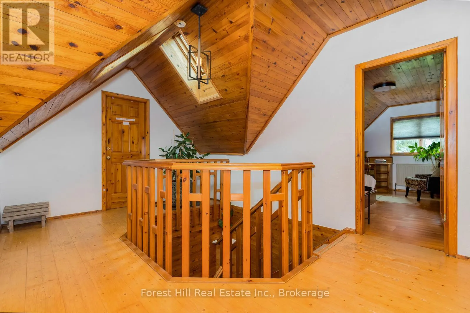 495688 2 GREY ROAD