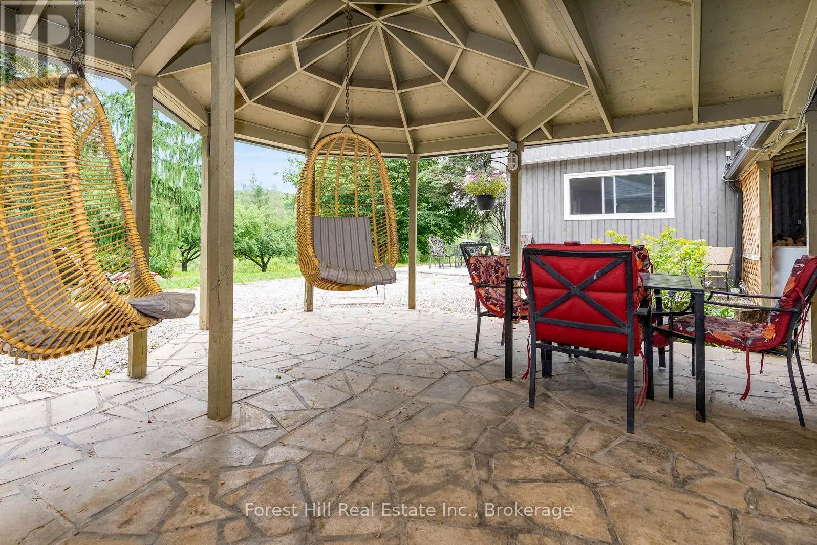 495688 2 GREY ROAD