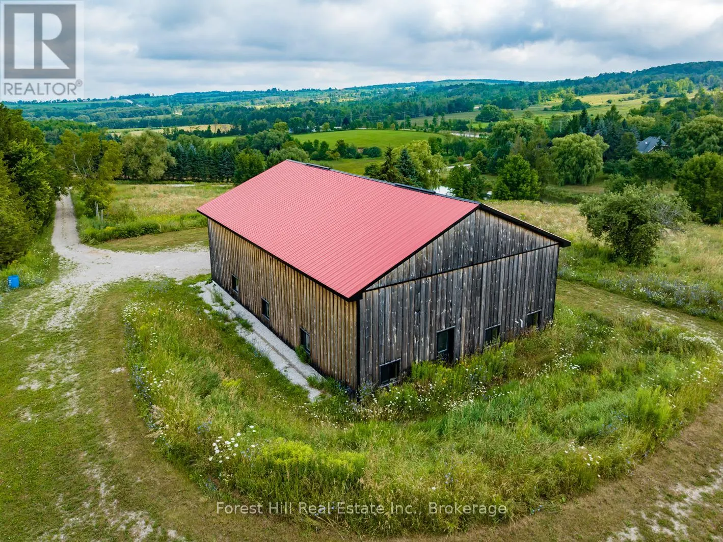 495688 2 GREY ROAD