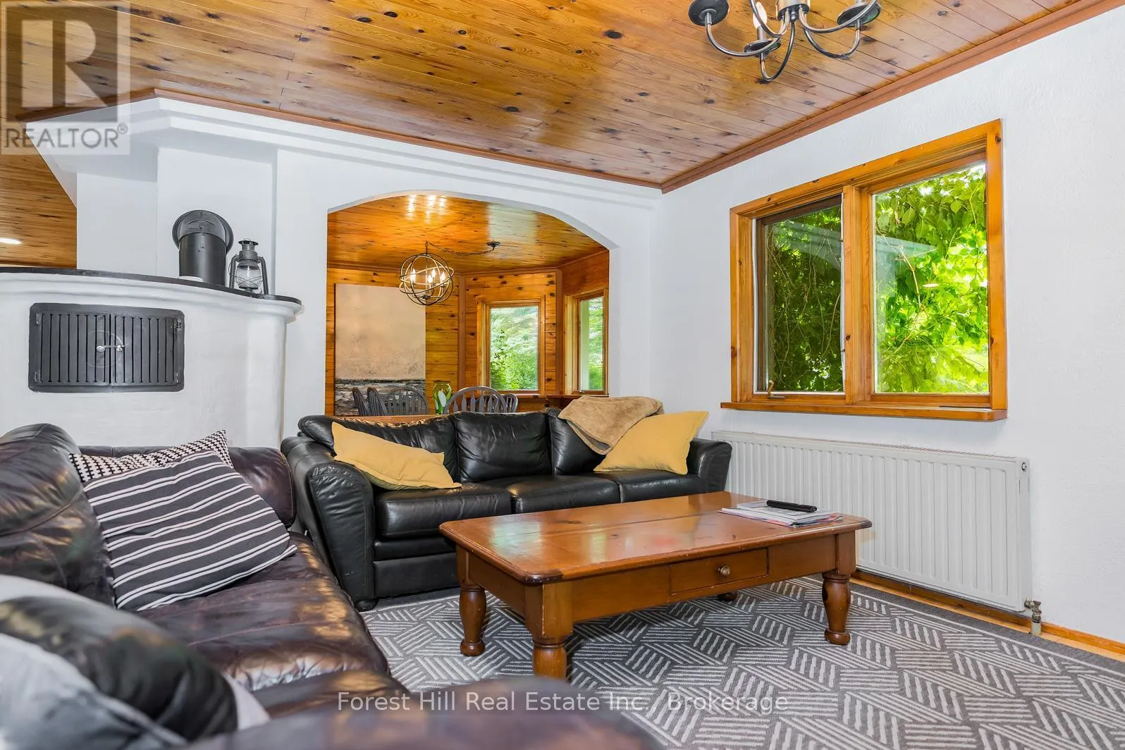 495688 2 GREY ROAD