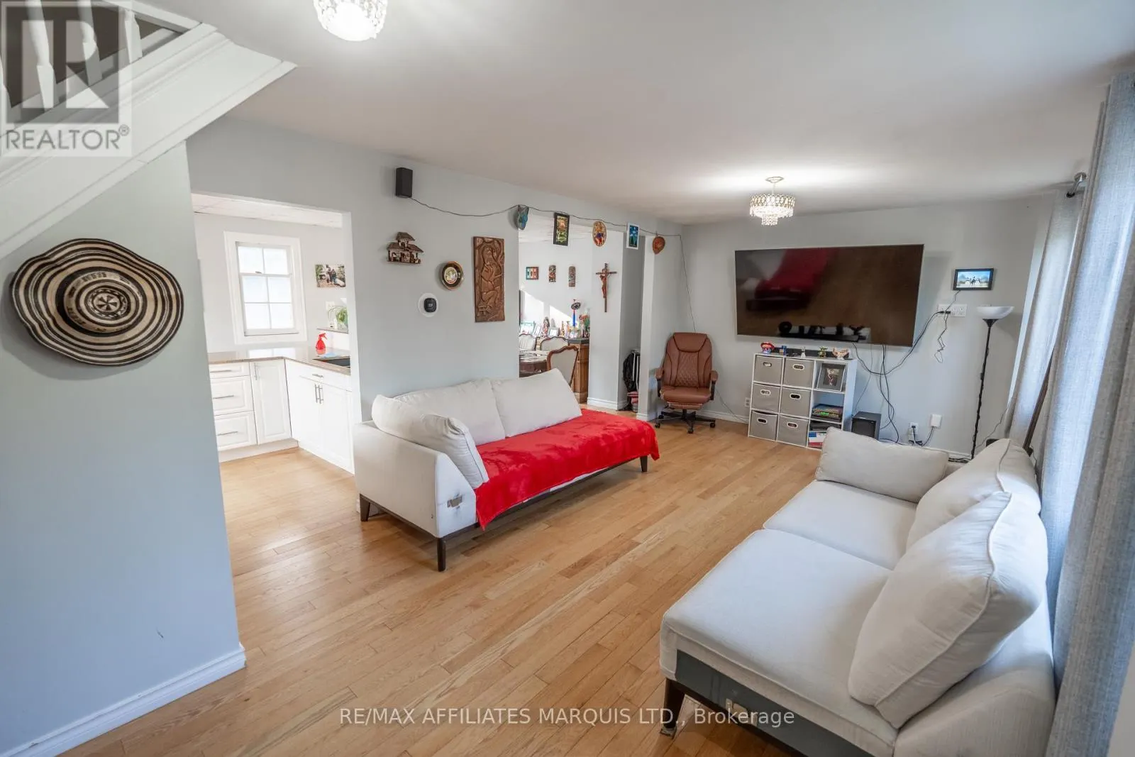 41 TWELFTH STREET E