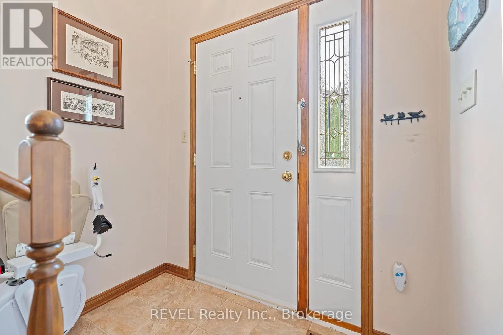 73 CHAPEL HILL CRESCENT