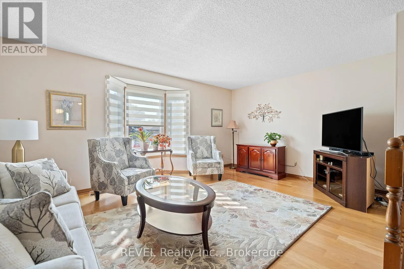 73 CHAPEL HILL CRESCENT