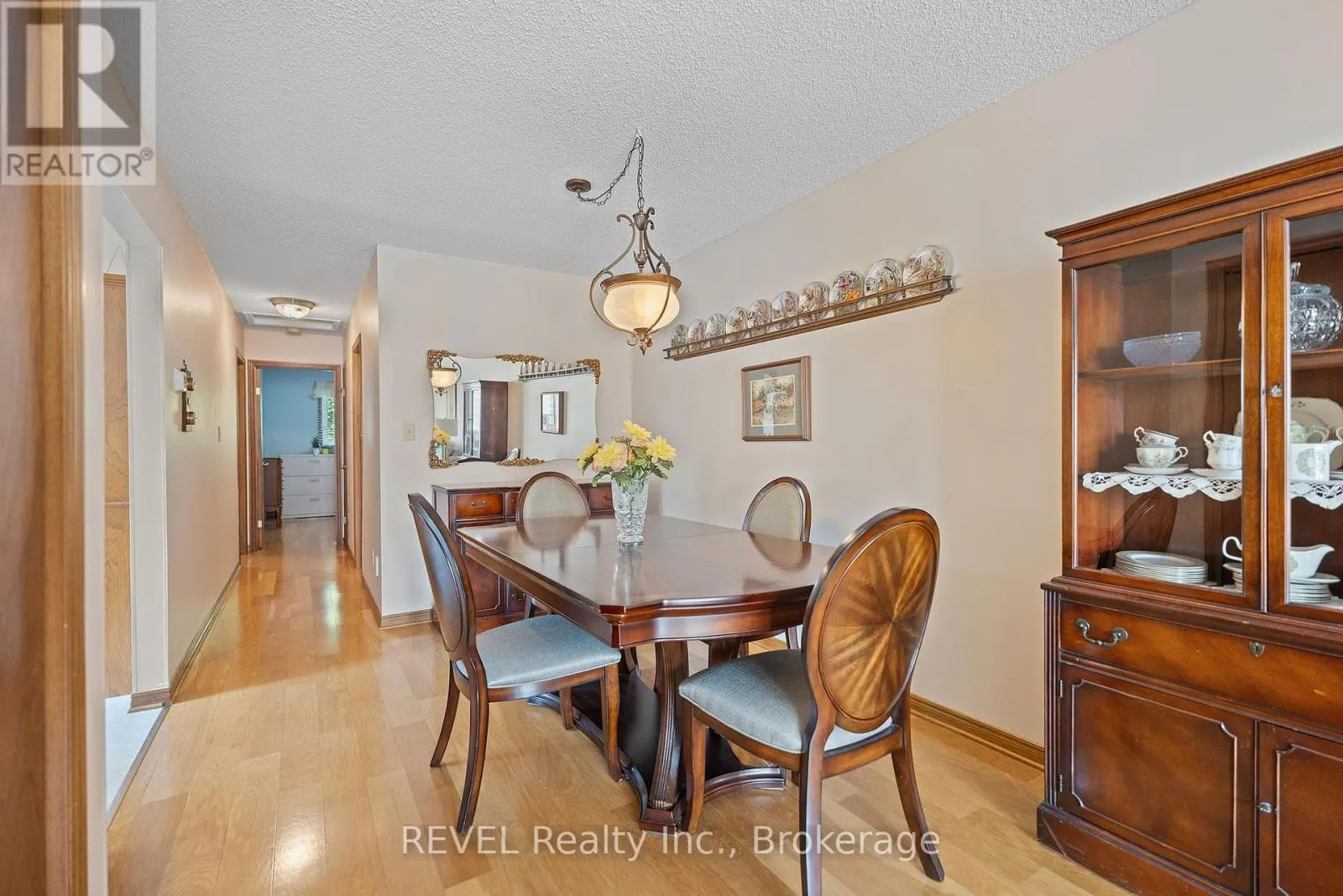 73 CHAPEL HILL CRESCENT