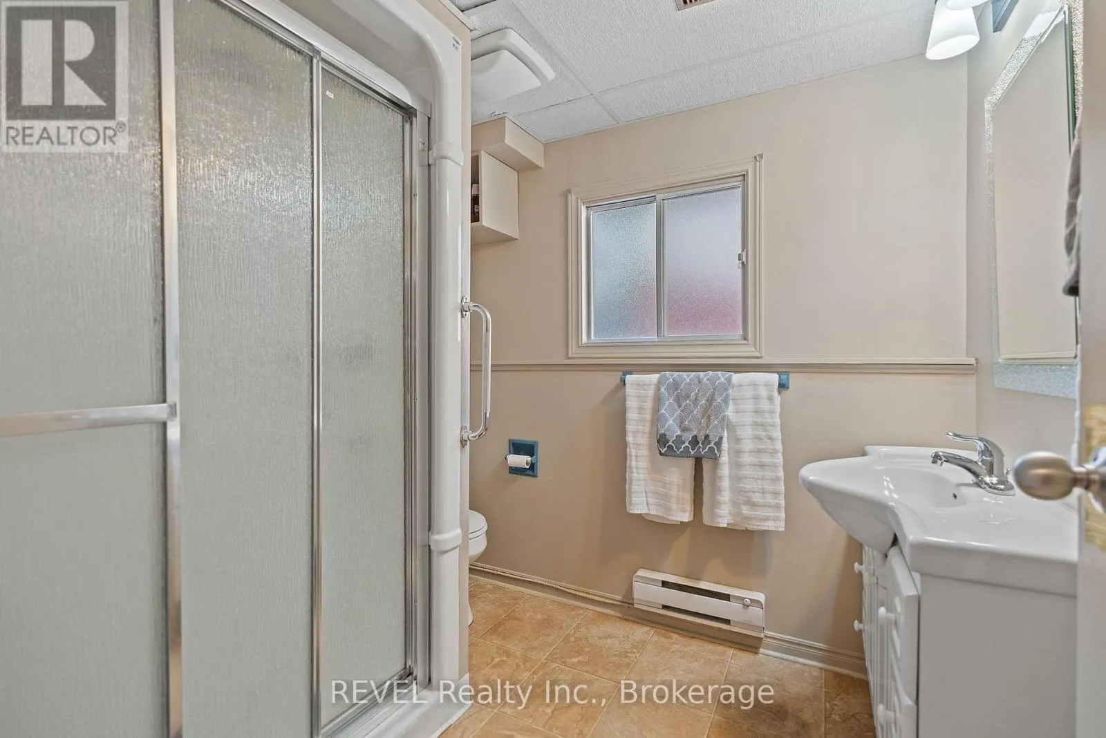 73 CHAPEL HILL CRESCENT
