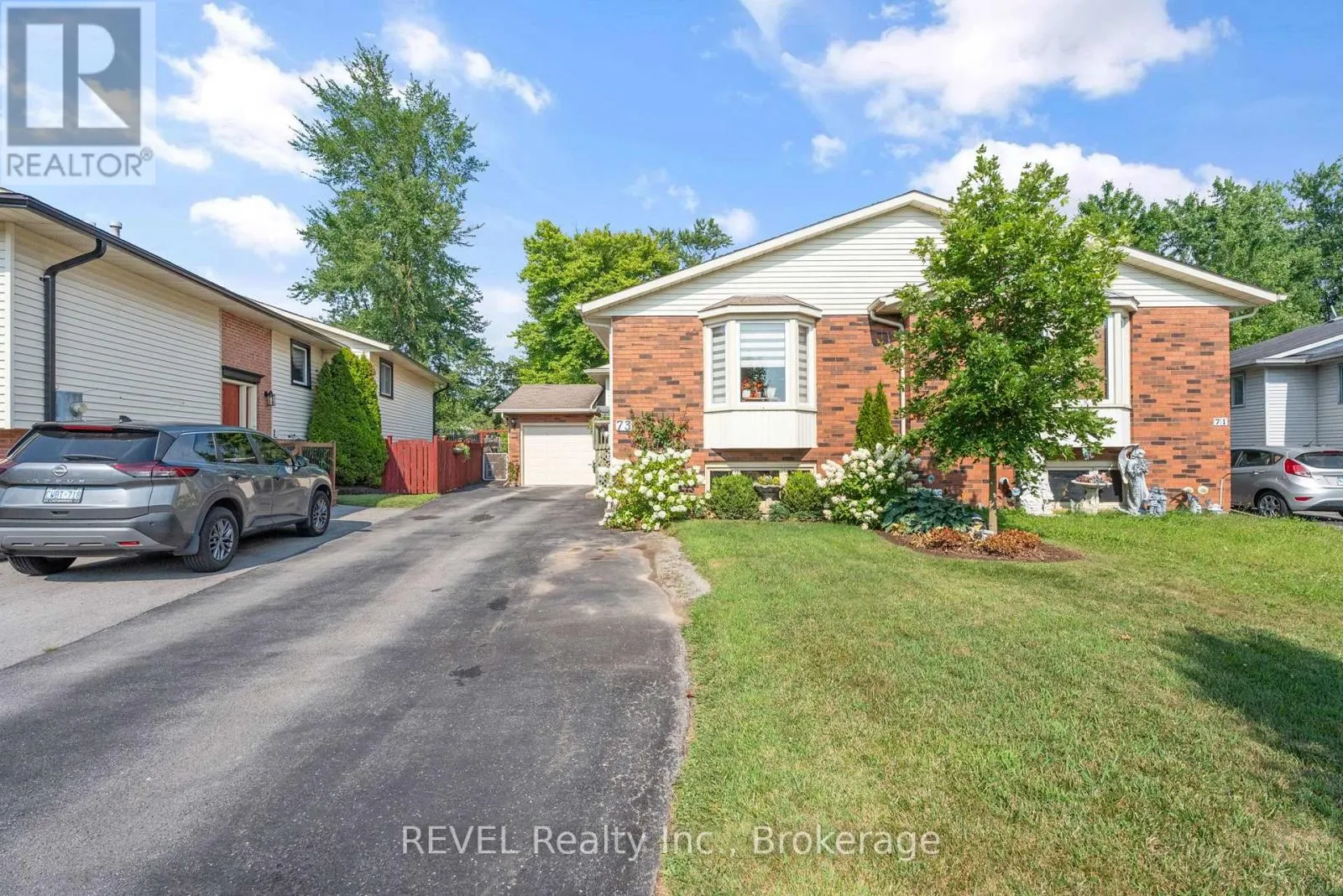73 CHAPEL HILL CRESCENT