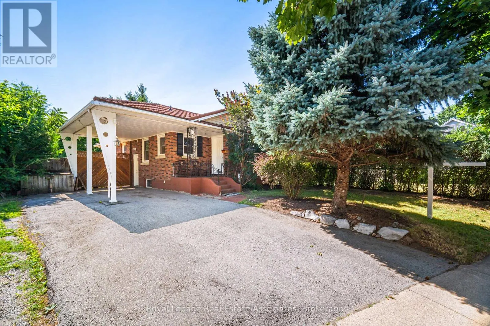 319 GRANTHAM AVENUE