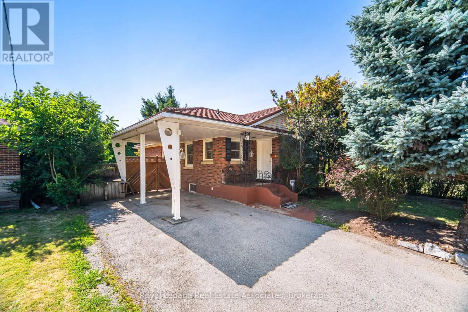 319 GRANTHAM AVENUE