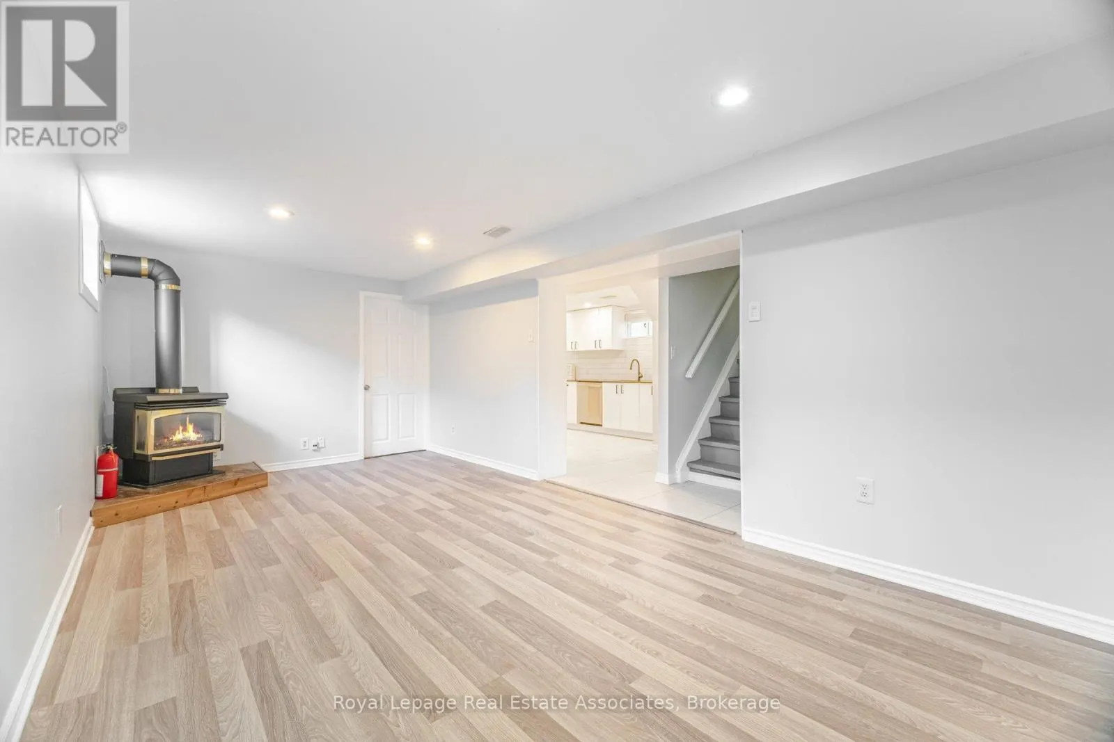 319 GRANTHAM AVENUE