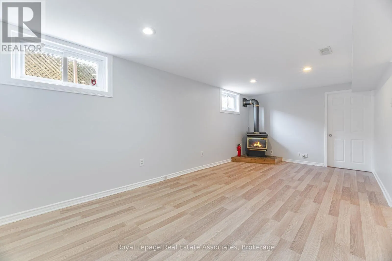 319 GRANTHAM AVENUE