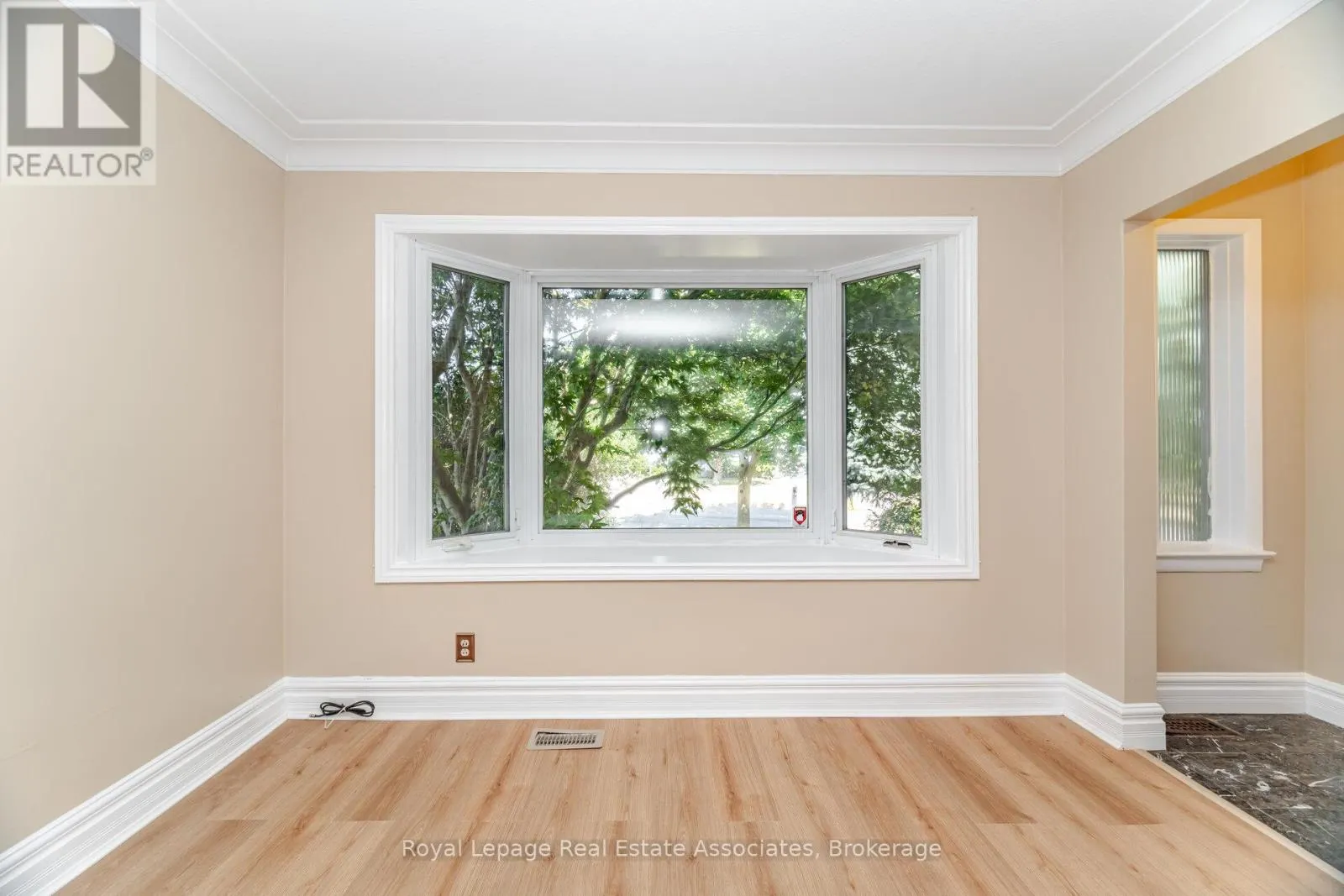 319 GRANTHAM AVENUE