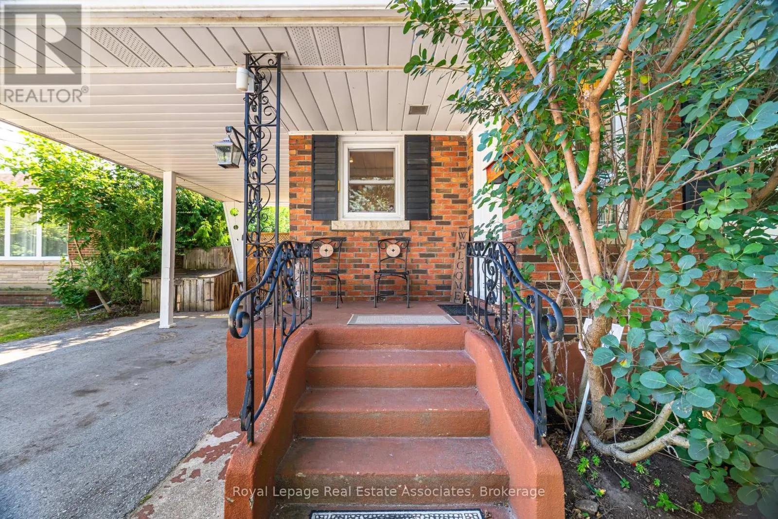 319 GRANTHAM AVENUE