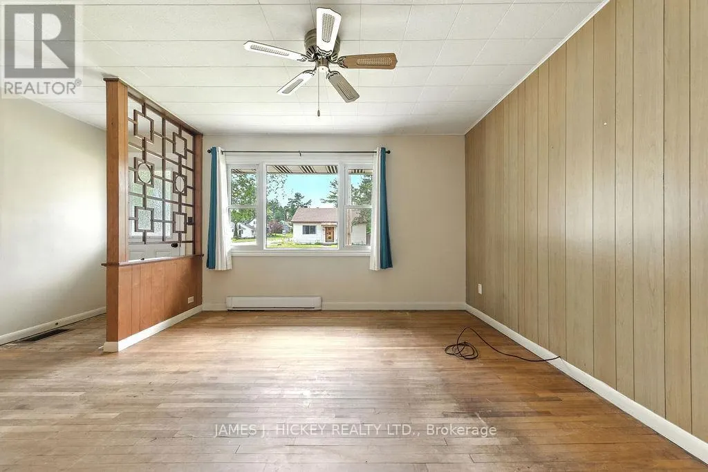 31 GLENDALE AVENUE