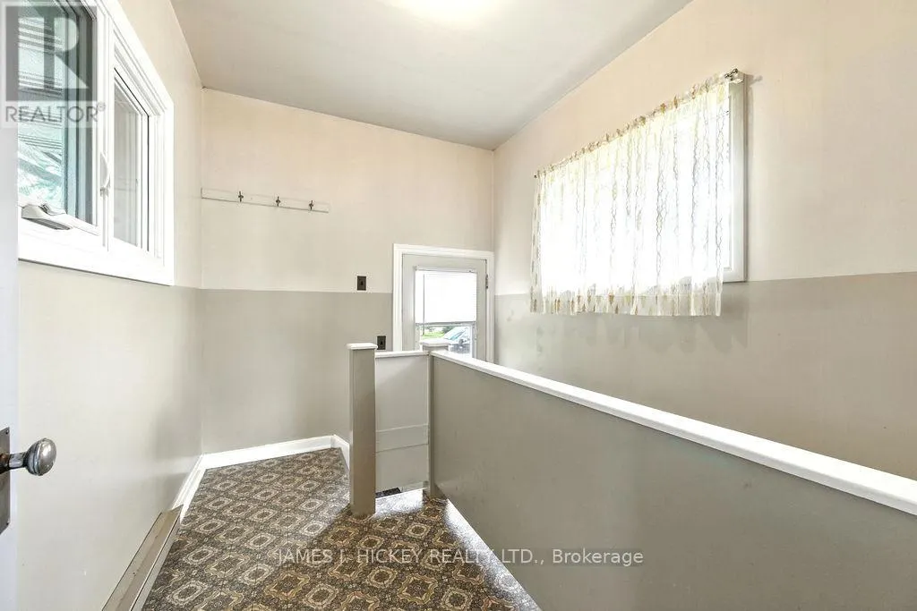 31 GLENDALE AVENUE
