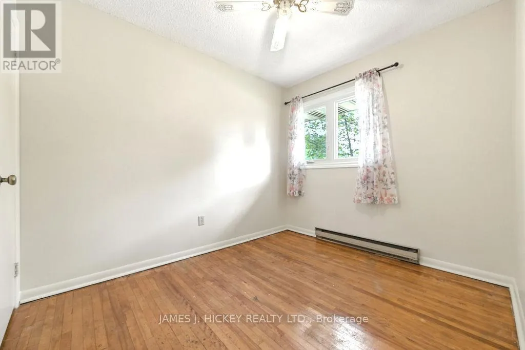 31 GLENDALE AVENUE