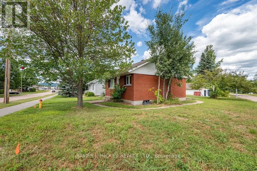 31 GLENDALE AVENUE
