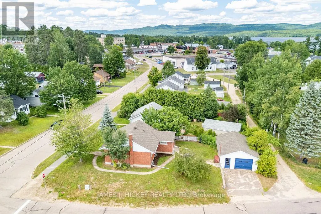 31 GLENDALE AVENUE