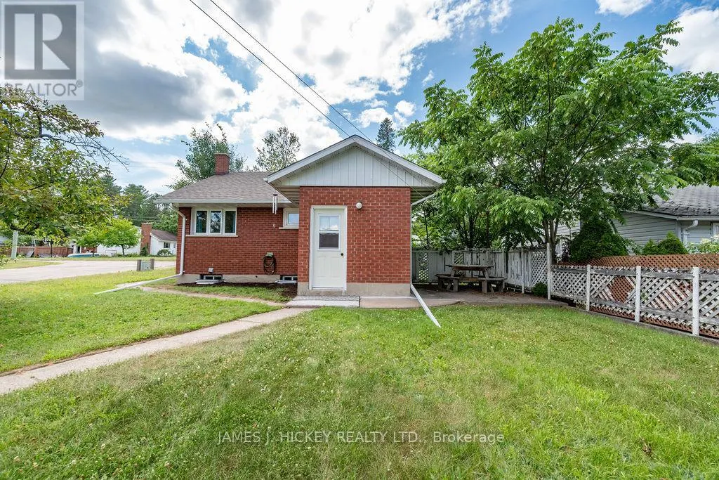 31 GLENDALE AVENUE