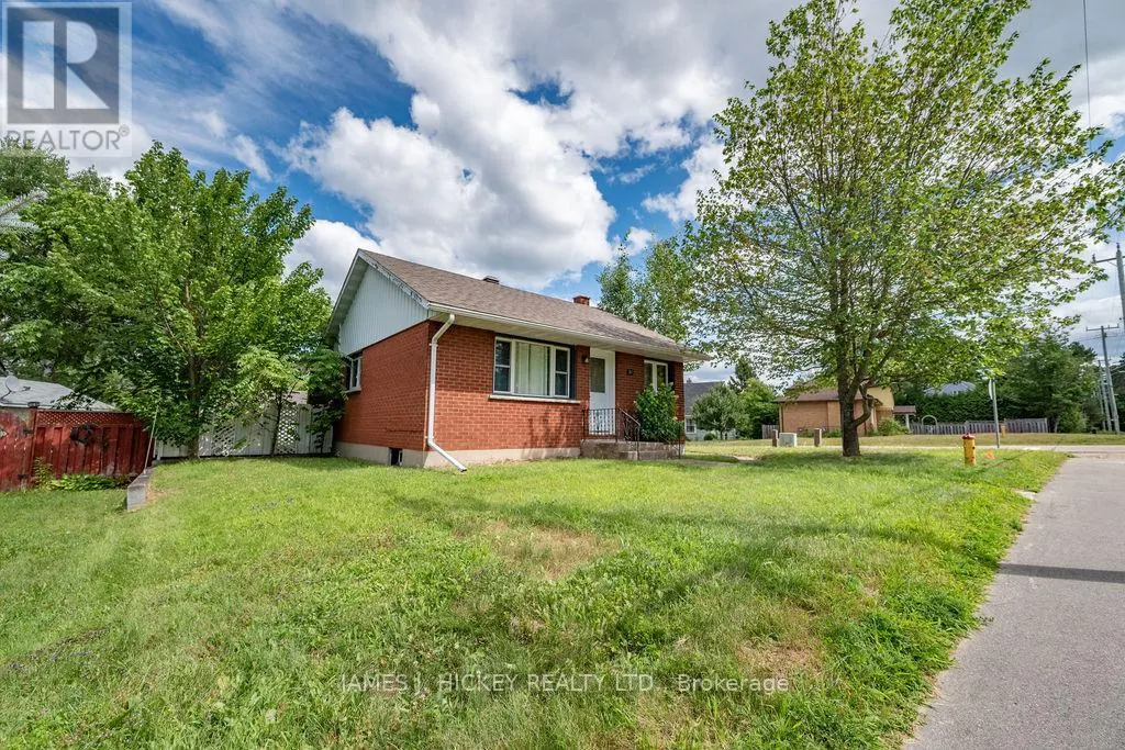 31 GLENDALE AVENUE